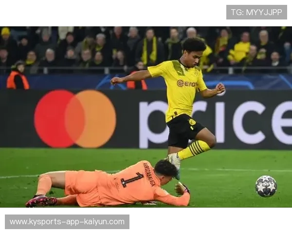 多特阿德耶米踩单车后直塞质量极高，令人叹为观止的足球魅力